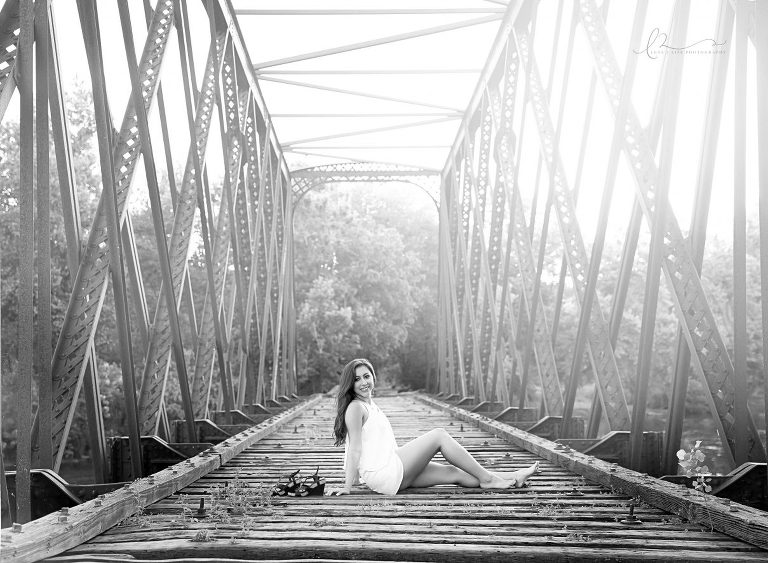 Lillie Senior Pictures 32